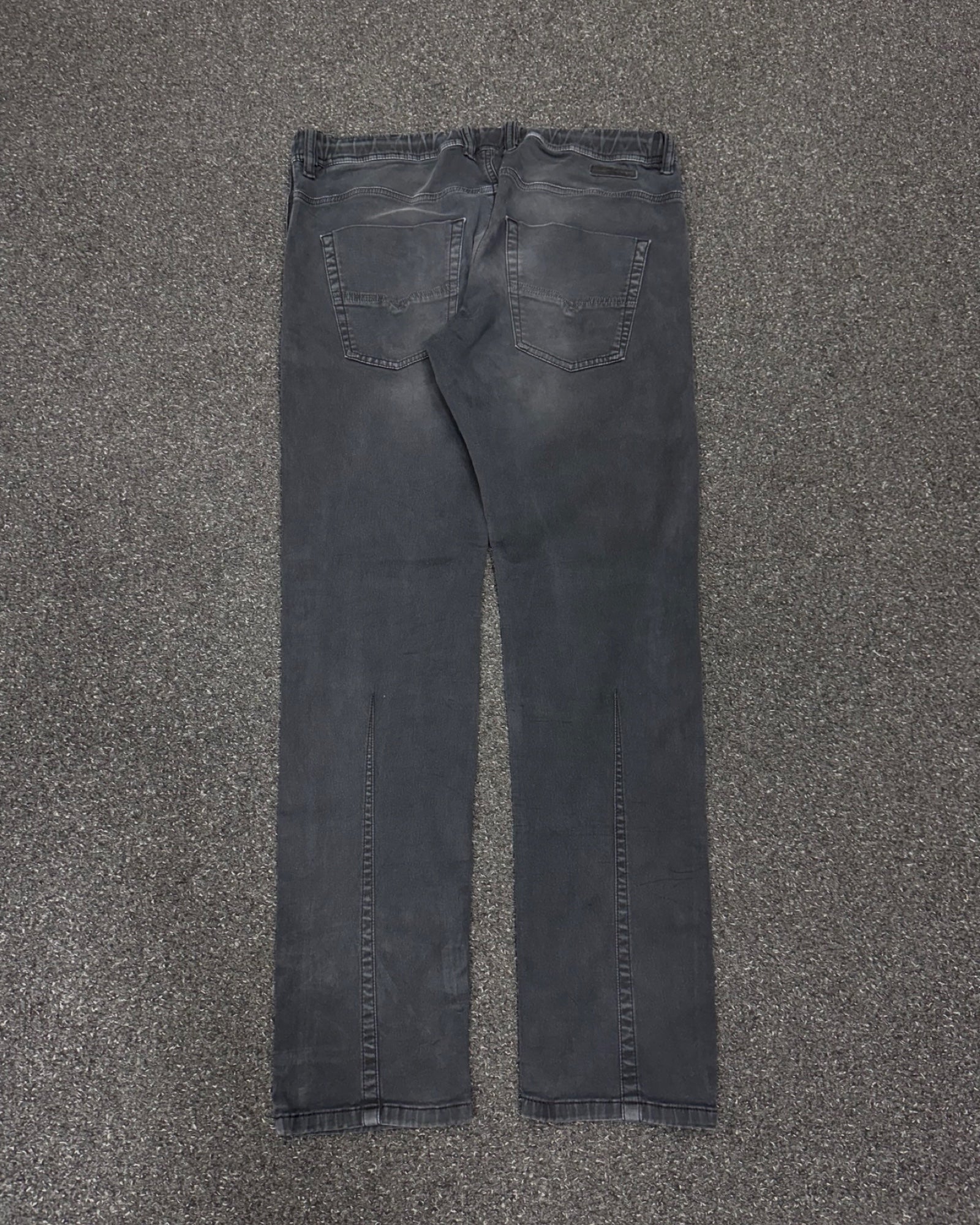 DIESEL INDUSTRY SLIM SKINNY W36L32