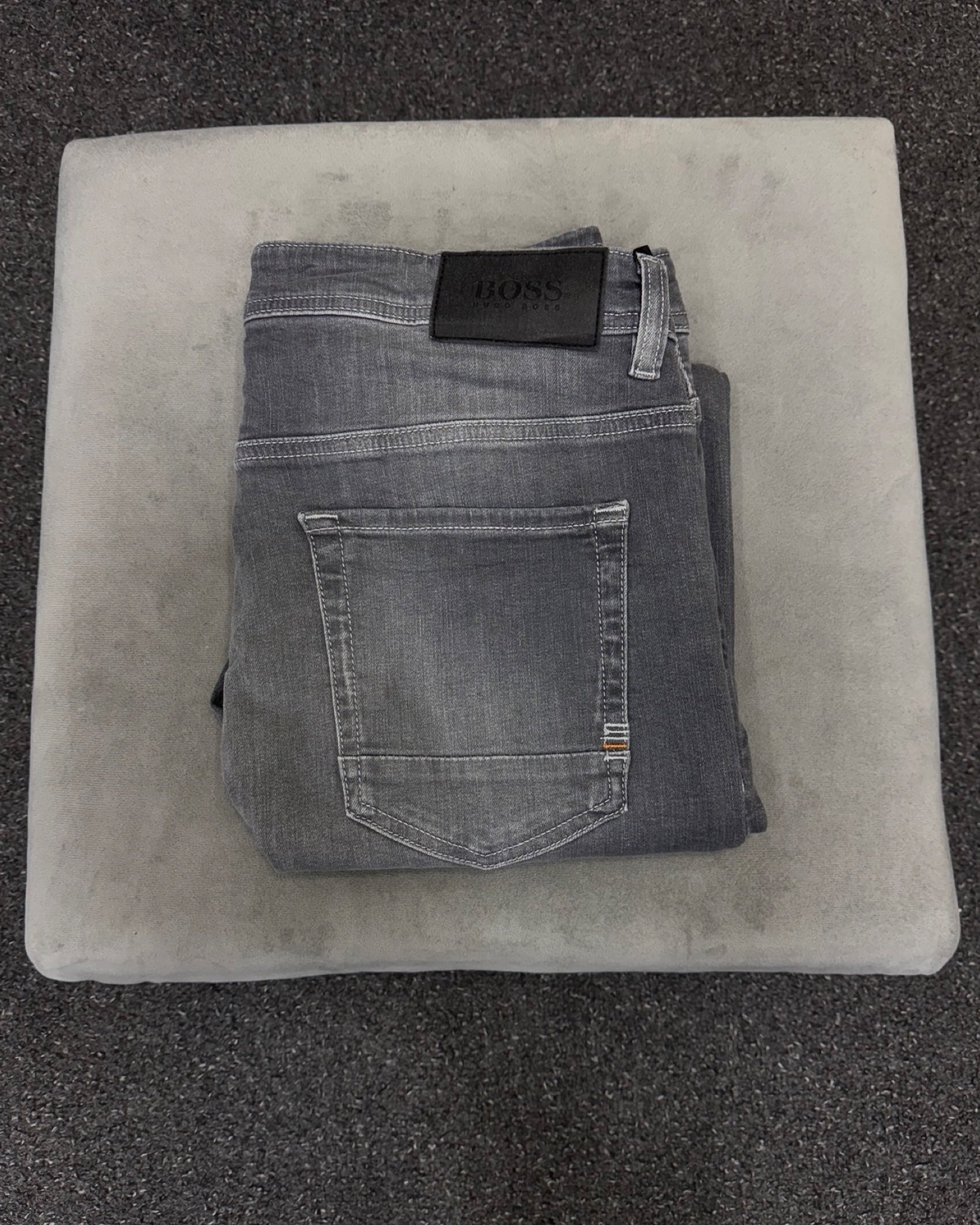 HUGO BOSS Slim w31L32