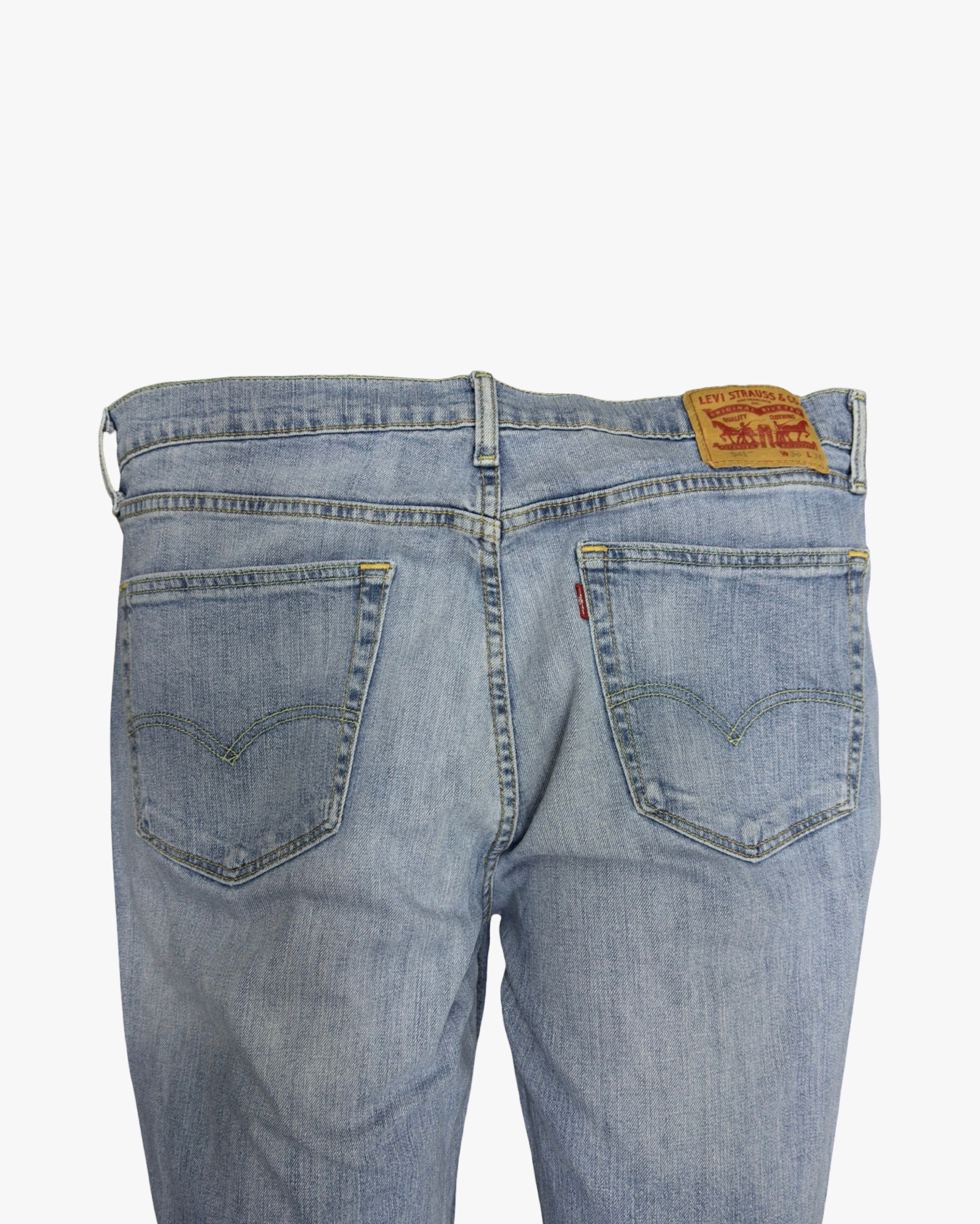 LEVI'S 541 w34l32