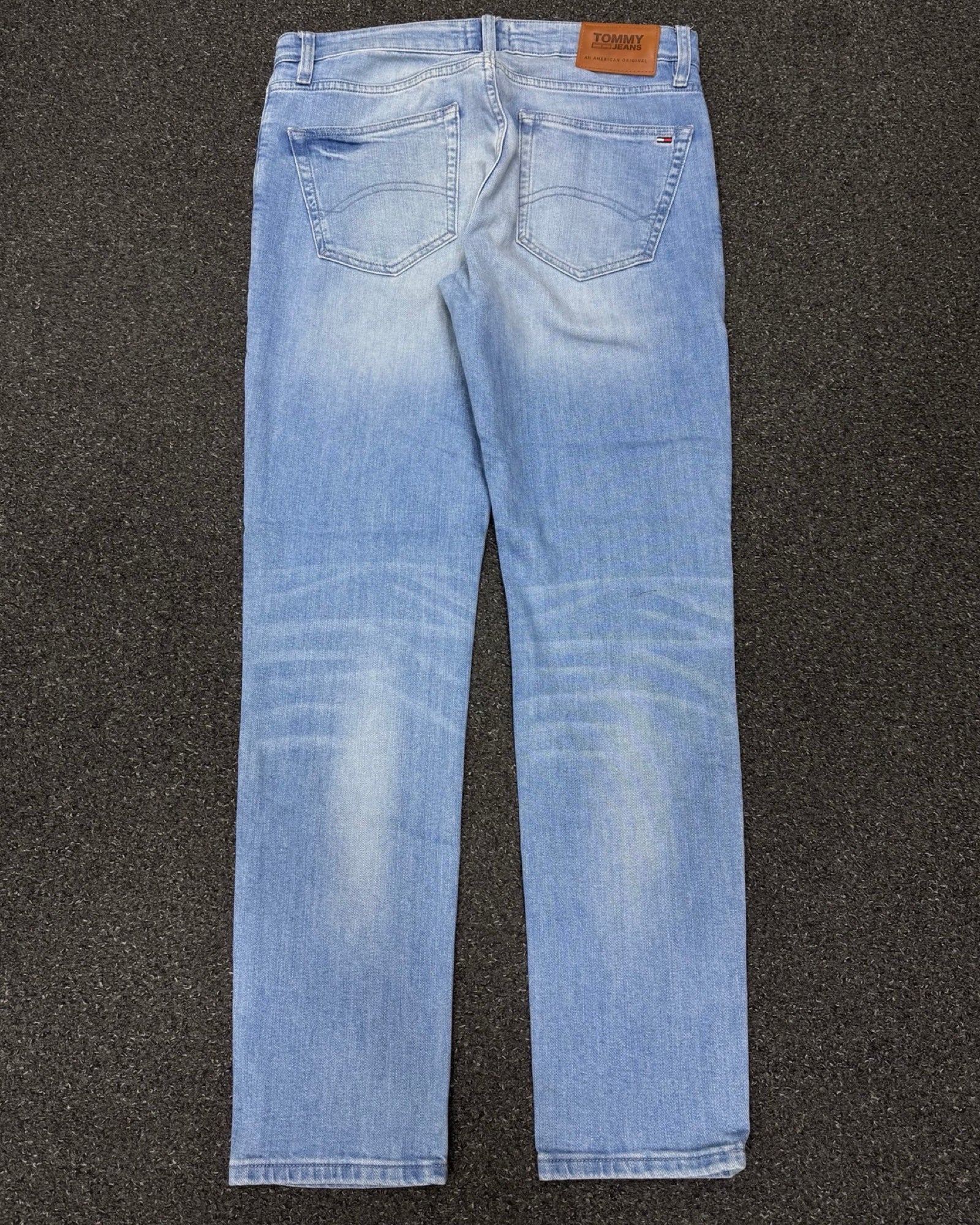 TOMMY HILFIGER Slim w30l30