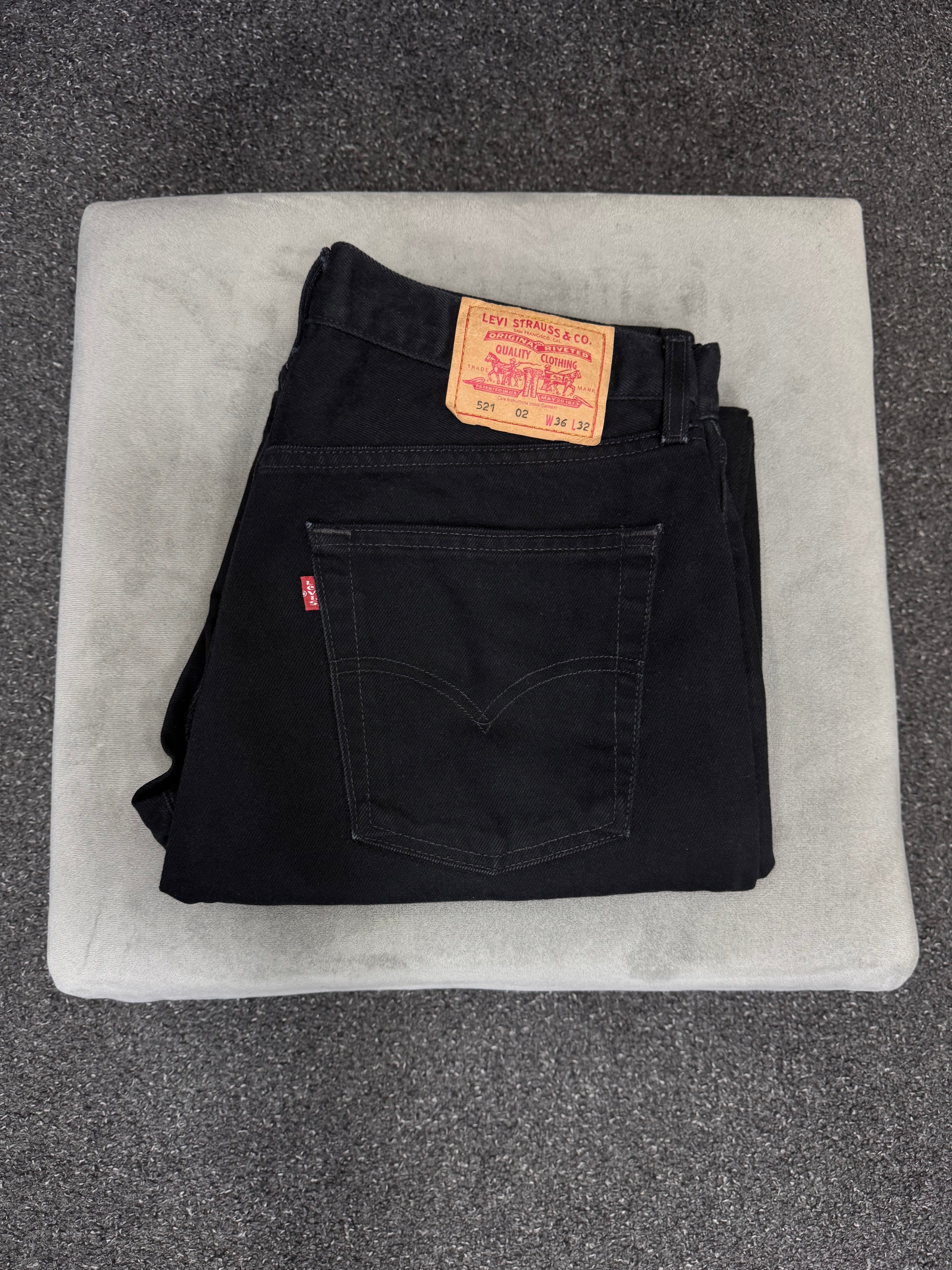 LEVI'S 521 02 w36l32