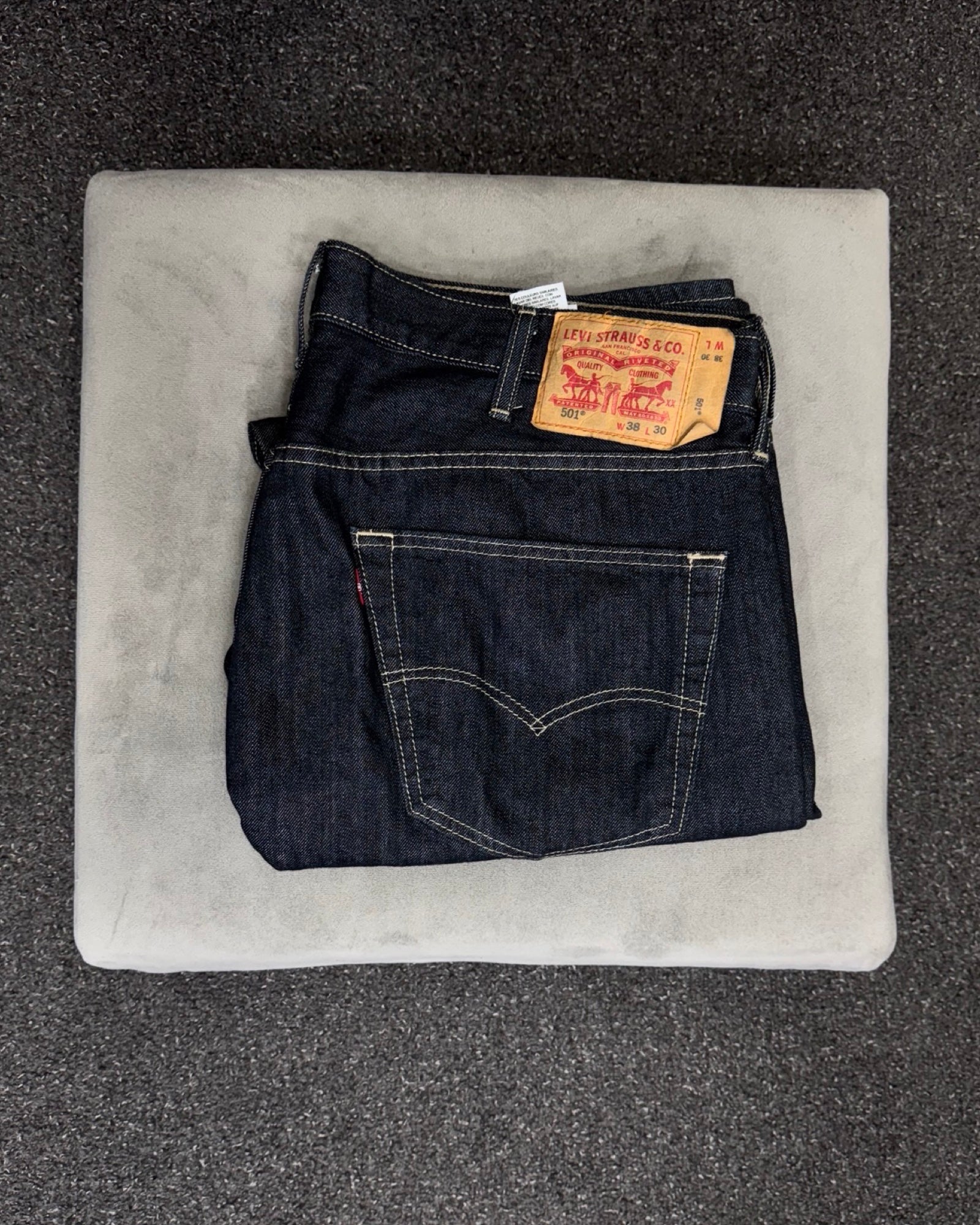 LEVI'S 501 w38l30