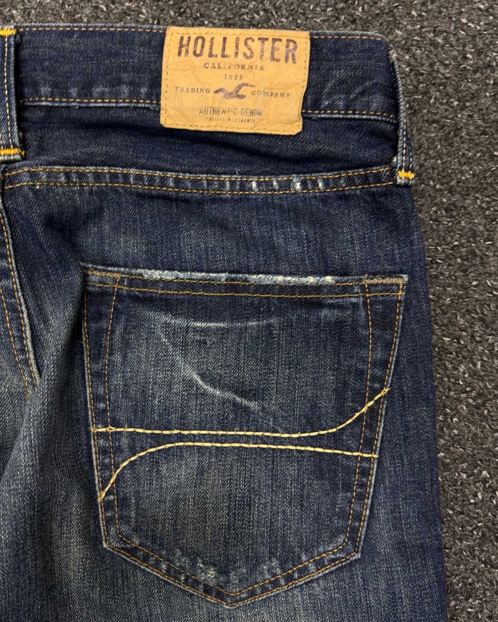 HOLLISTER STraight w29l30