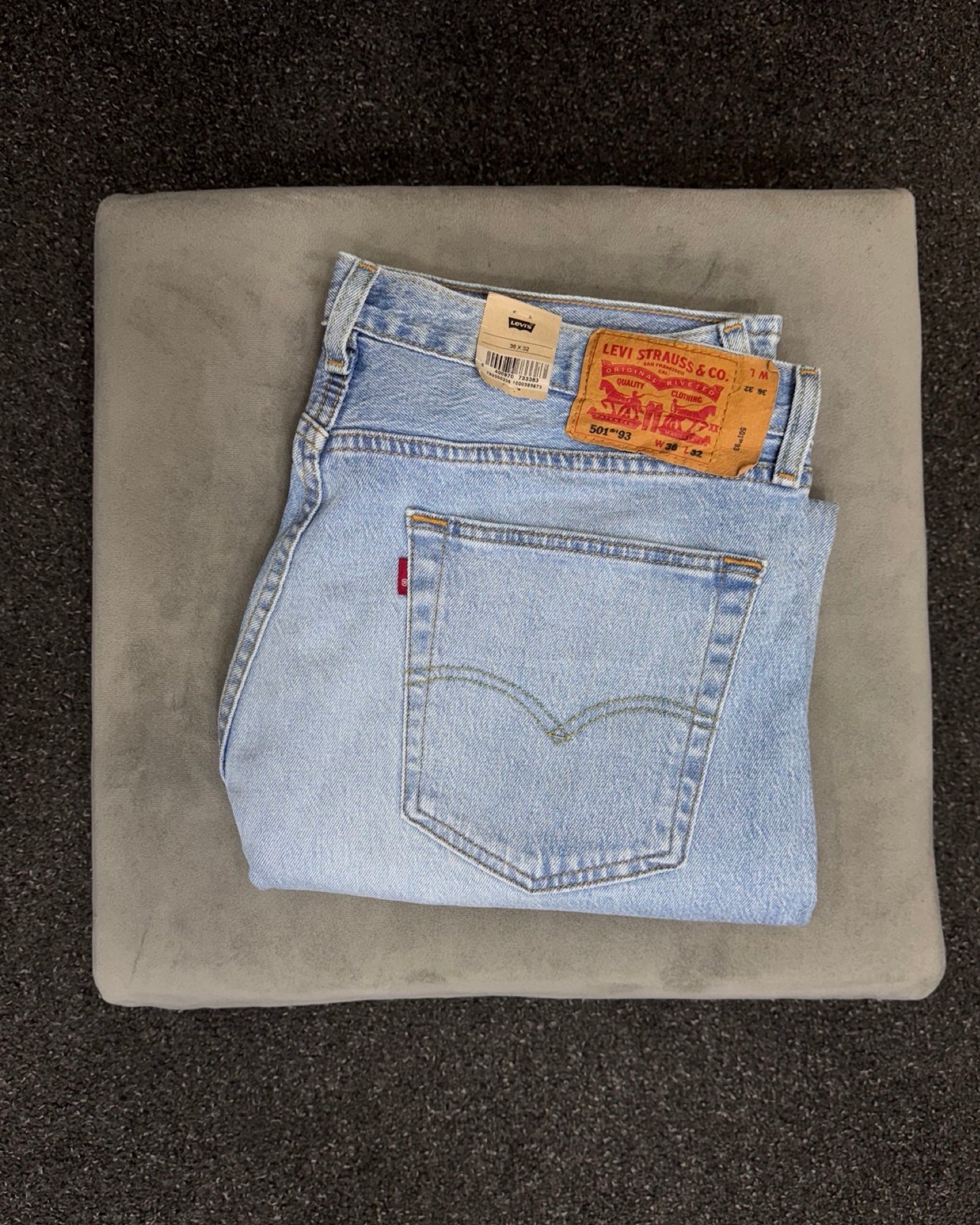 LEVI'S 501'93 w36l32