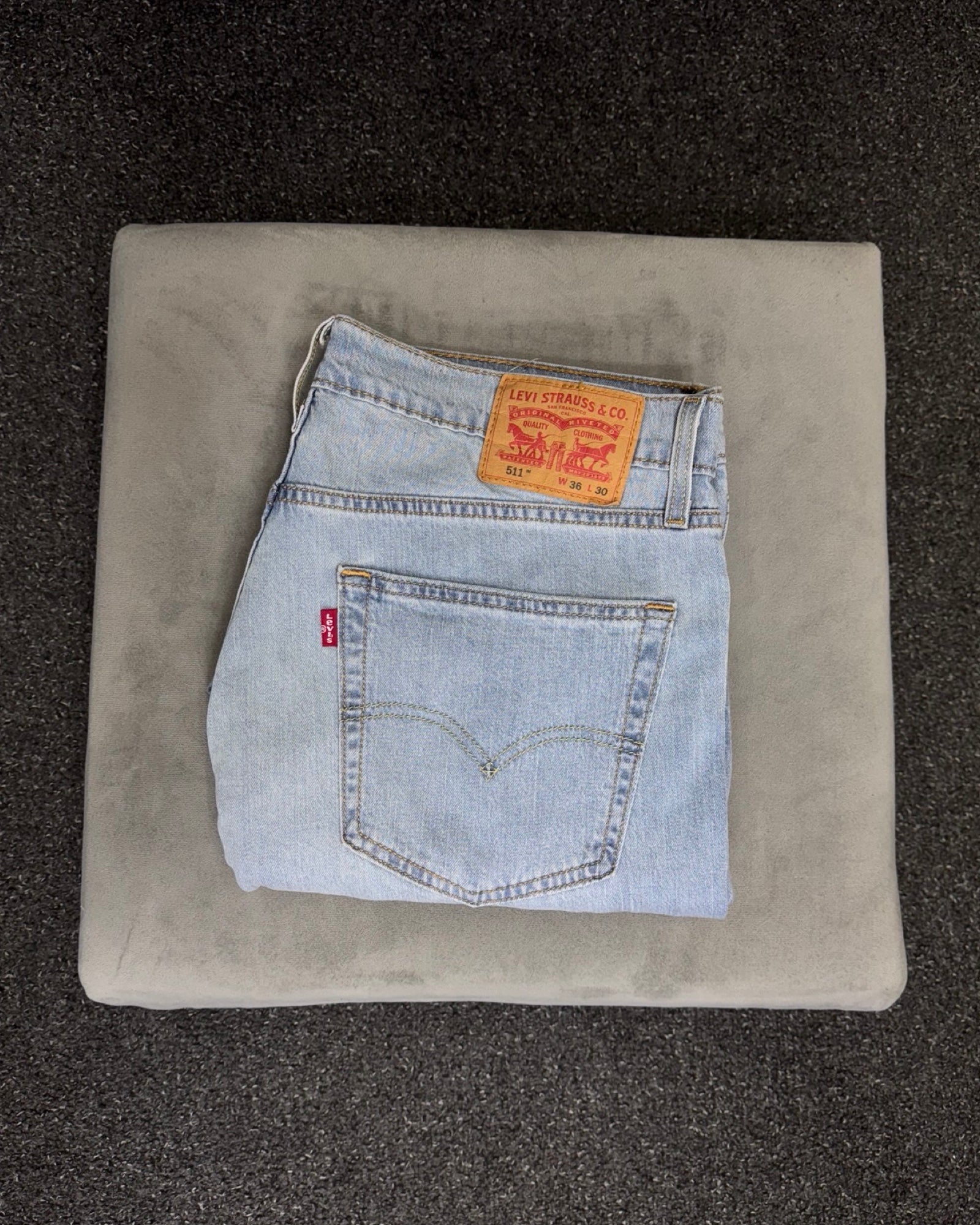 LEVI'S 511 w36l30