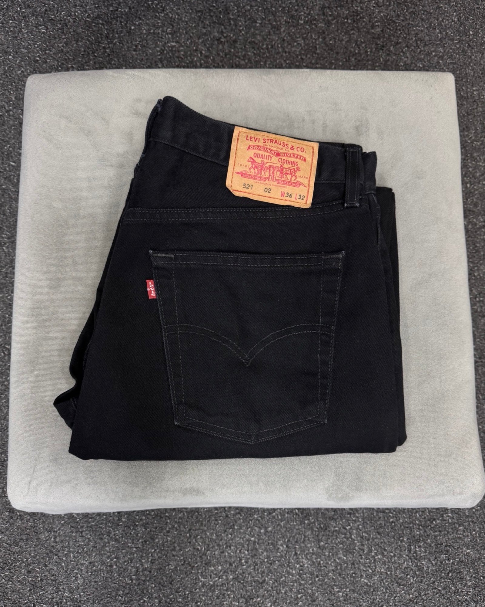 LEVI'S 521 04 w38l34