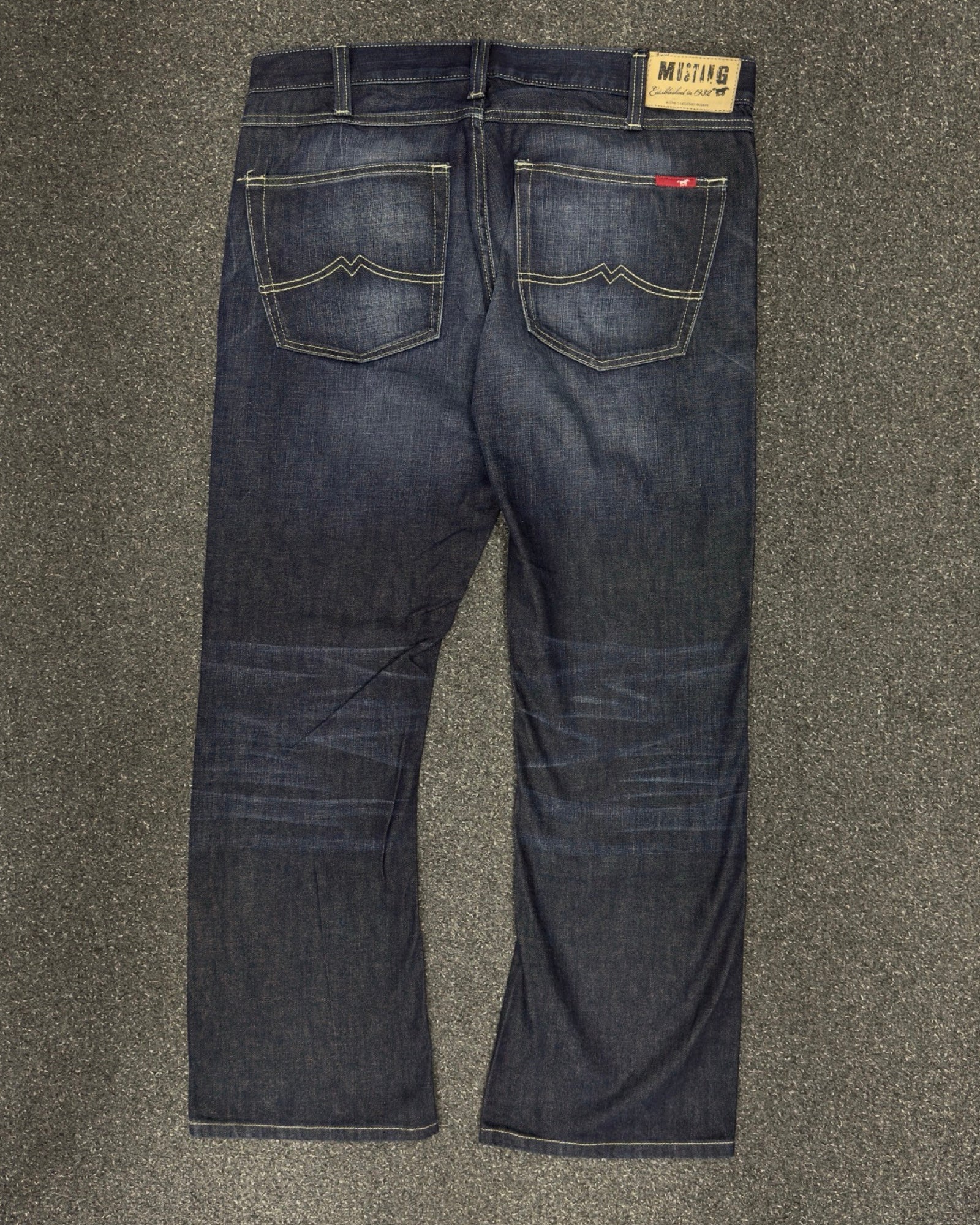 mustang bootcut w38l32