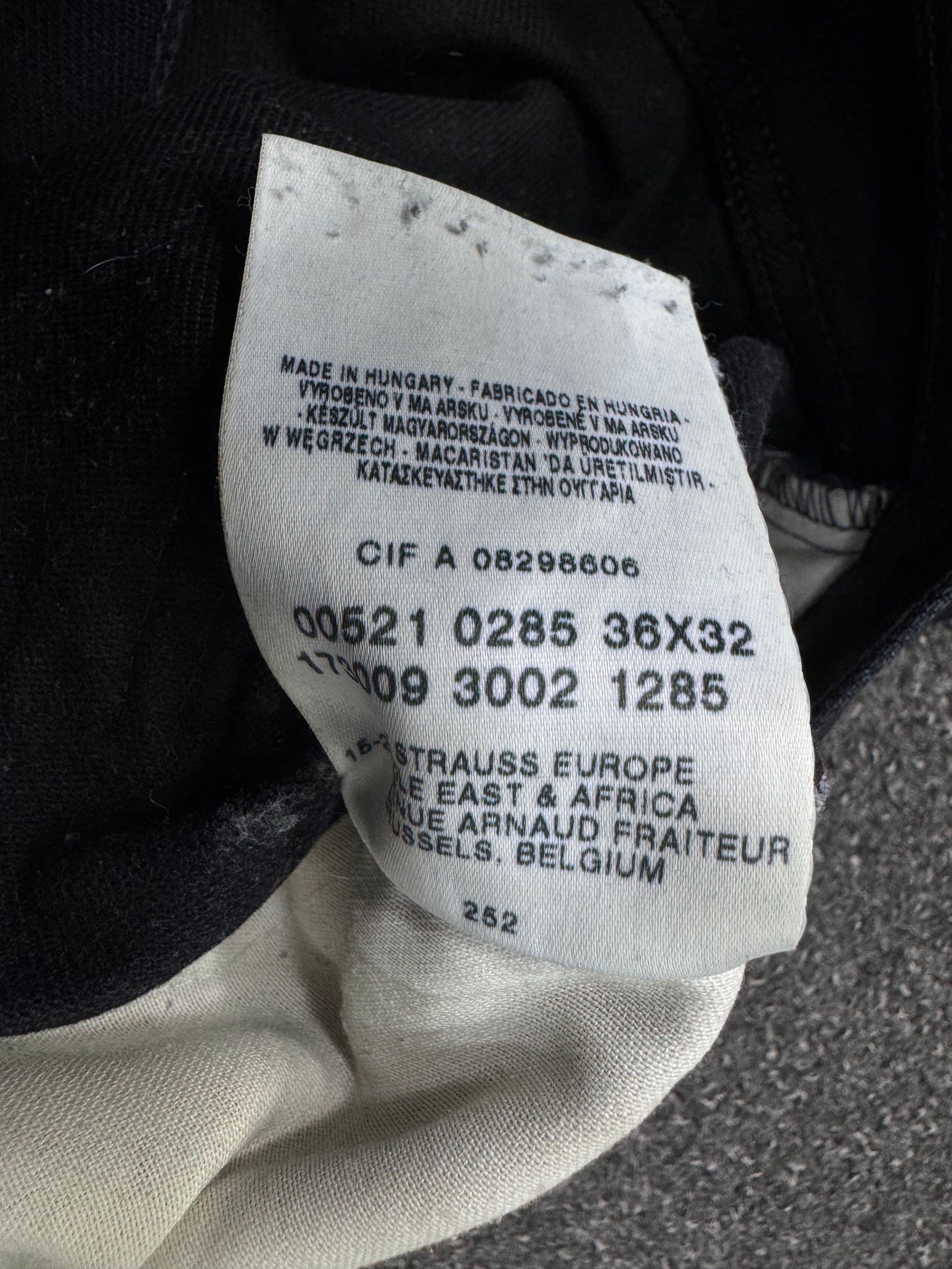 LEVI'S 521 02 w36l32