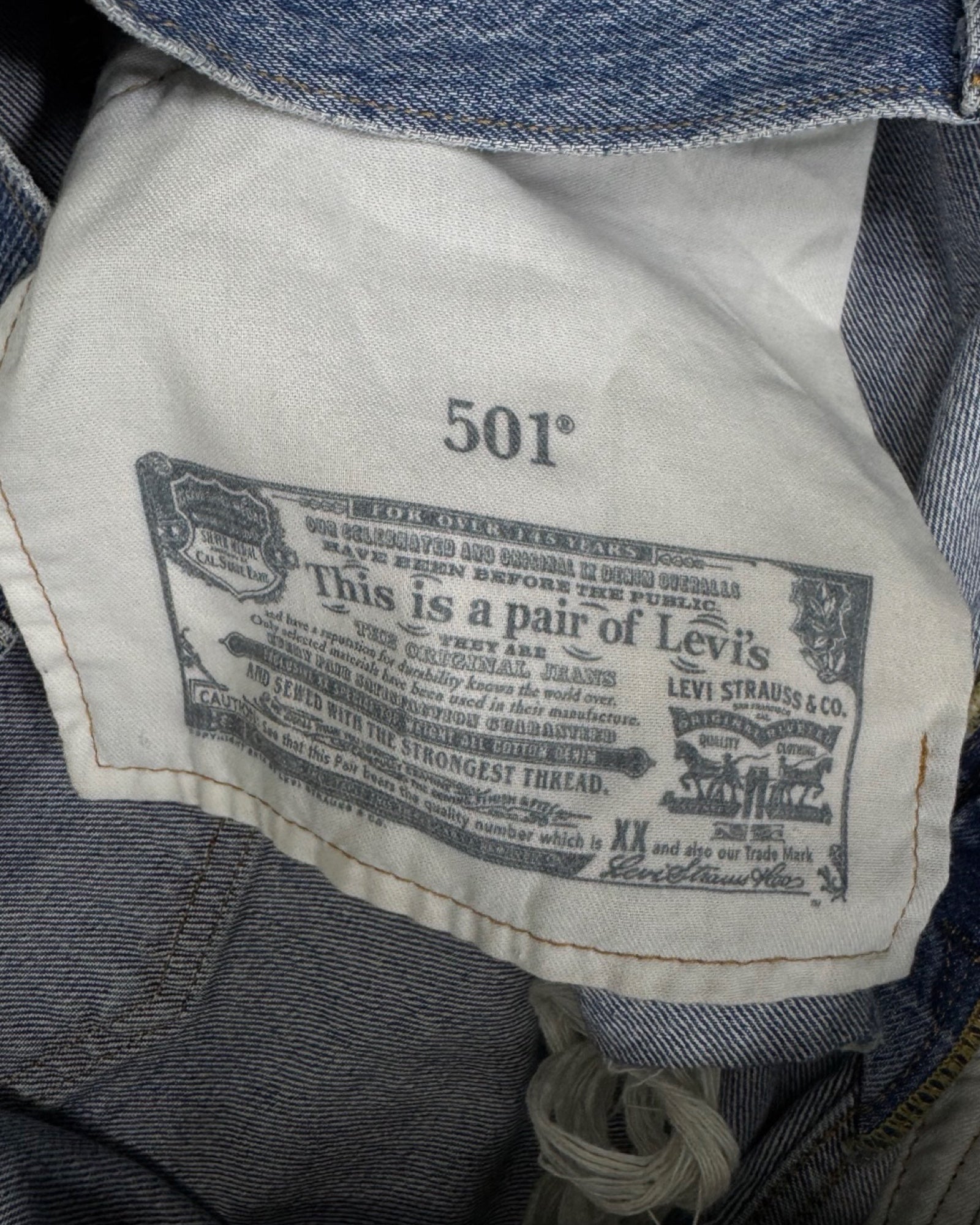 LEVI'S 501 w44l30