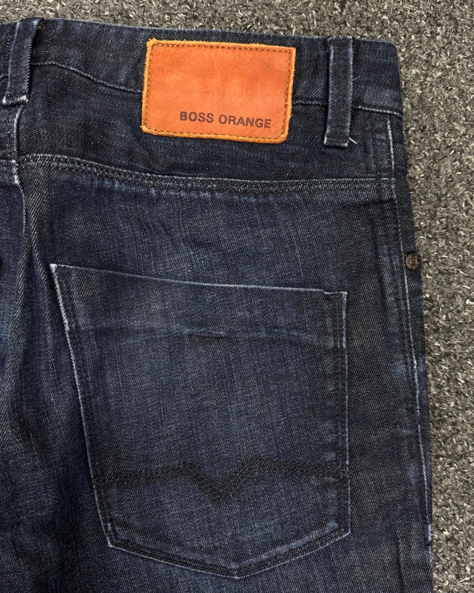 HUGO BOSS Straight w29l34