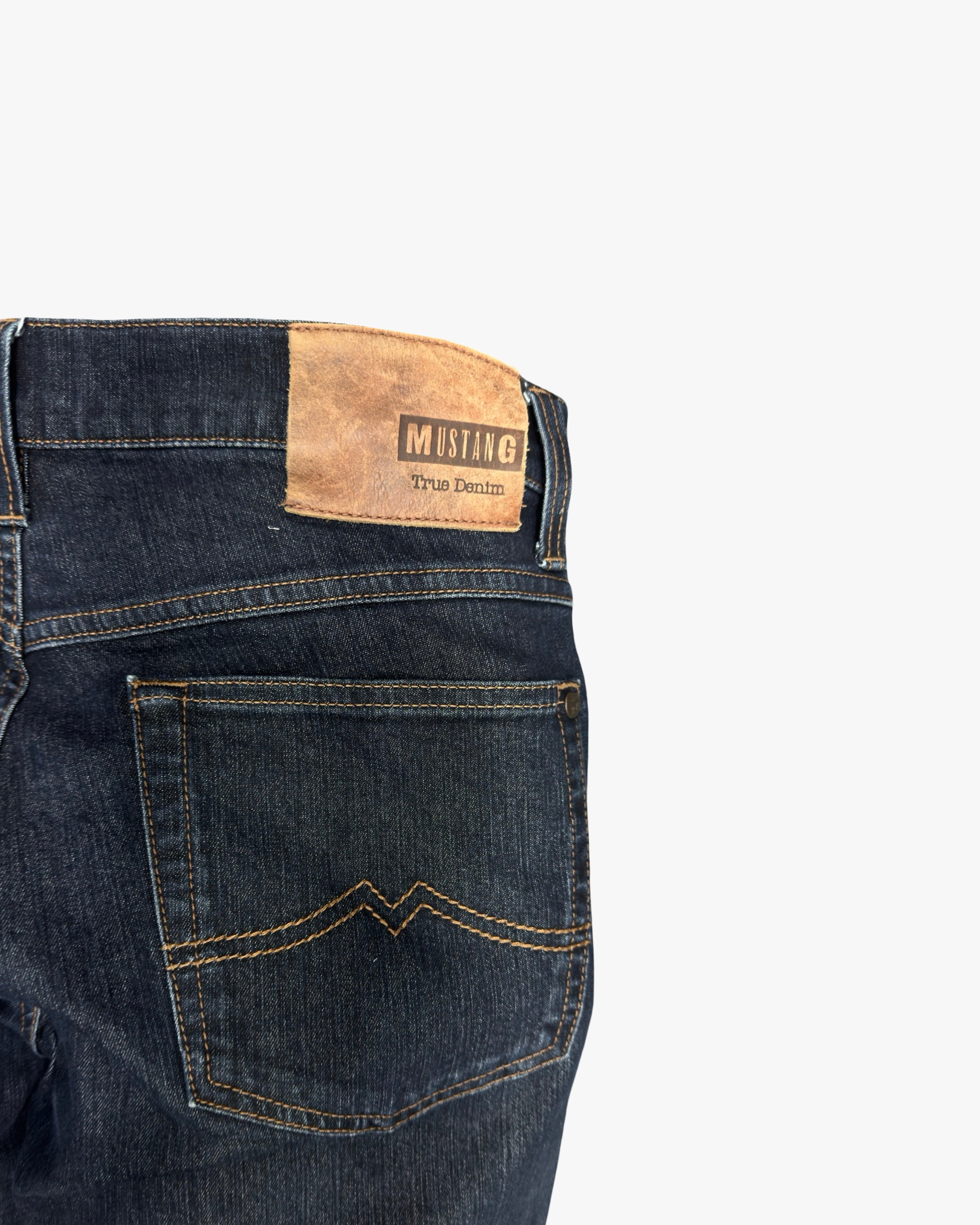 MUSTANG TRAMPER W42l30