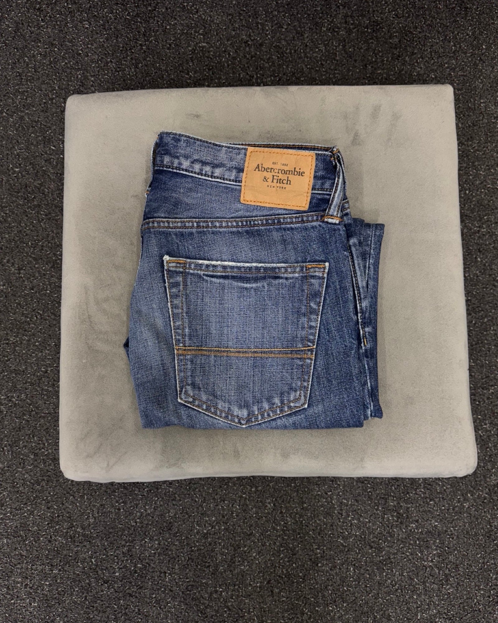 ABERCROMBIE&FITCH Slim w3230