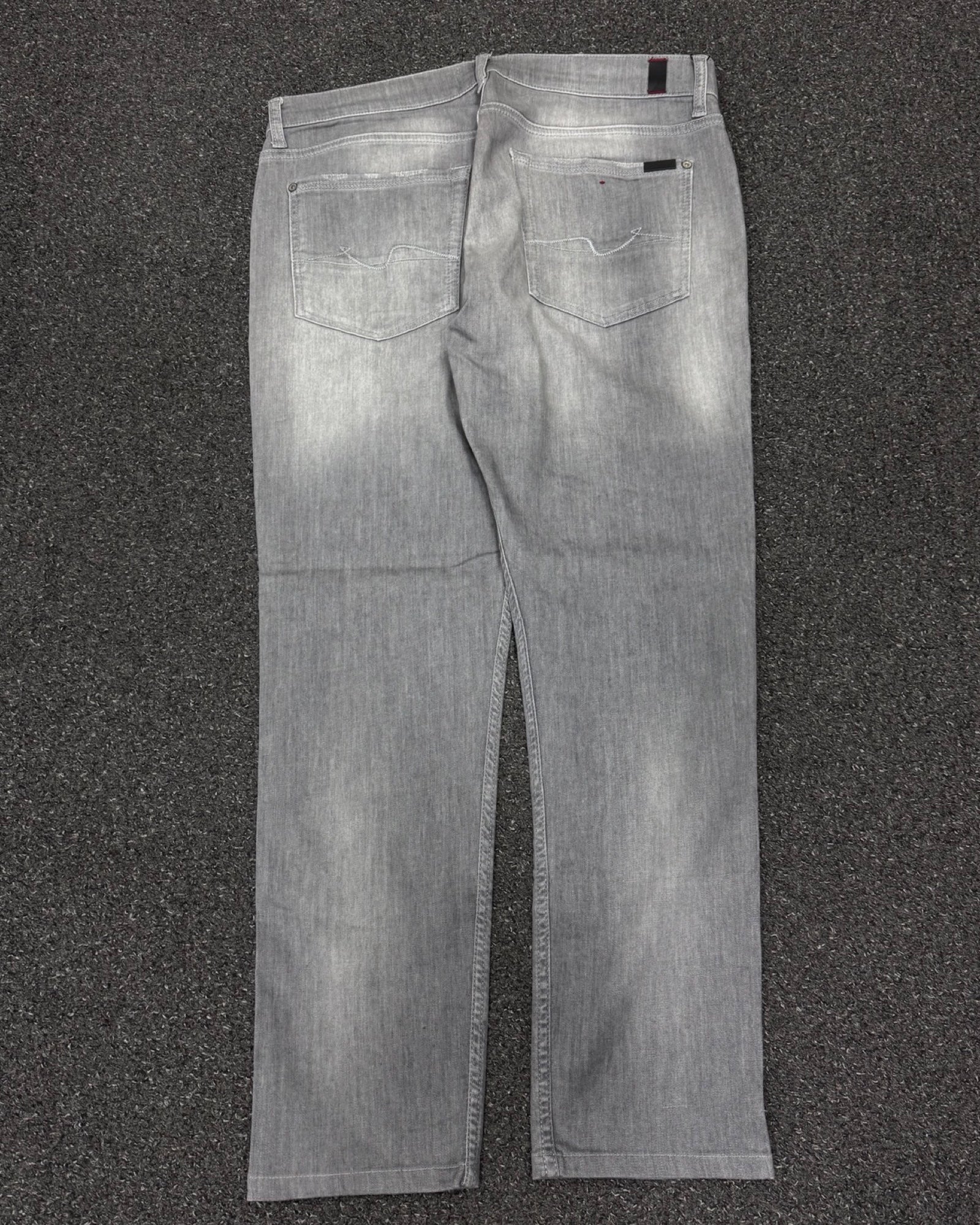 7 for all mankind Slim w36l32