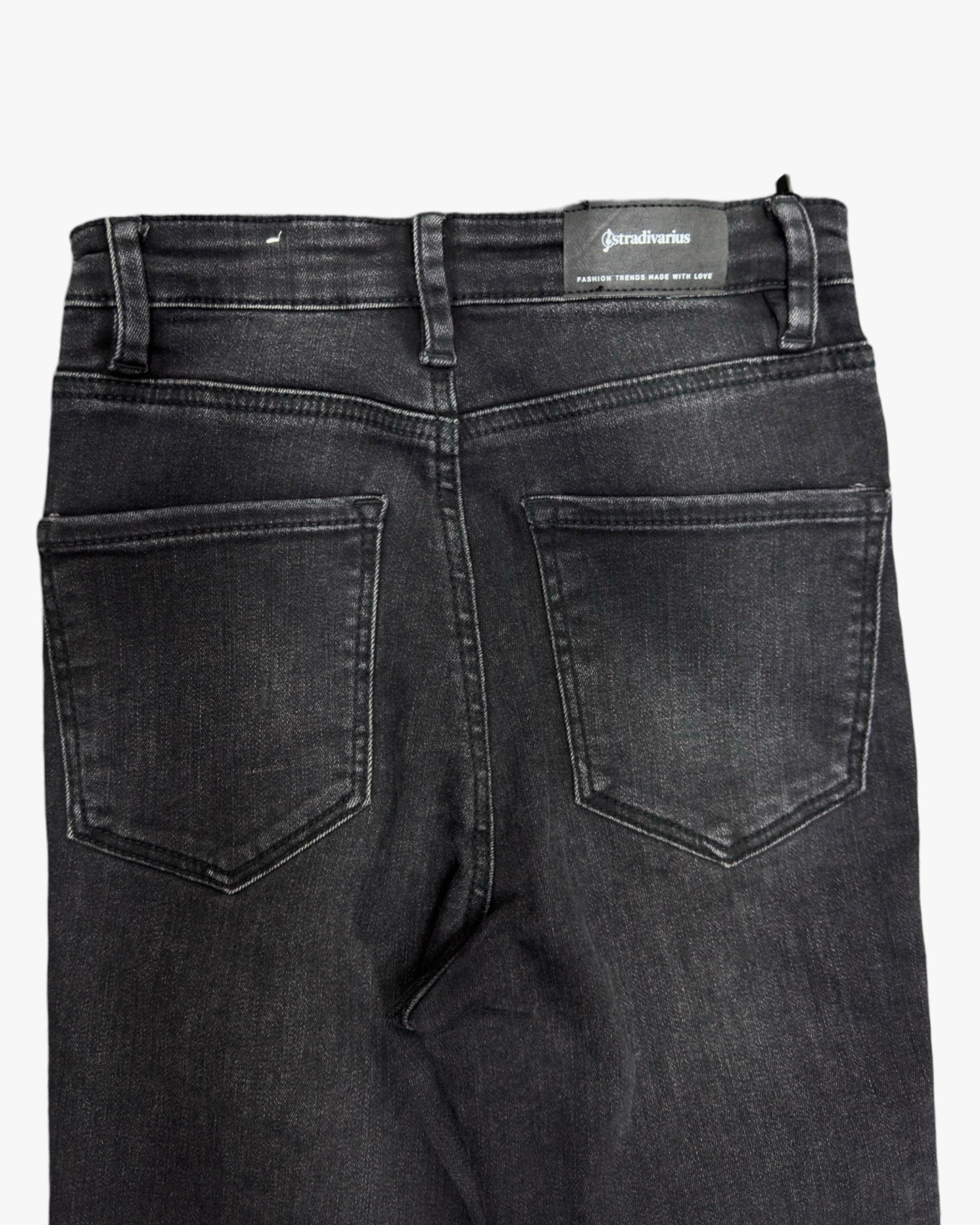 Stradivarius w24l28