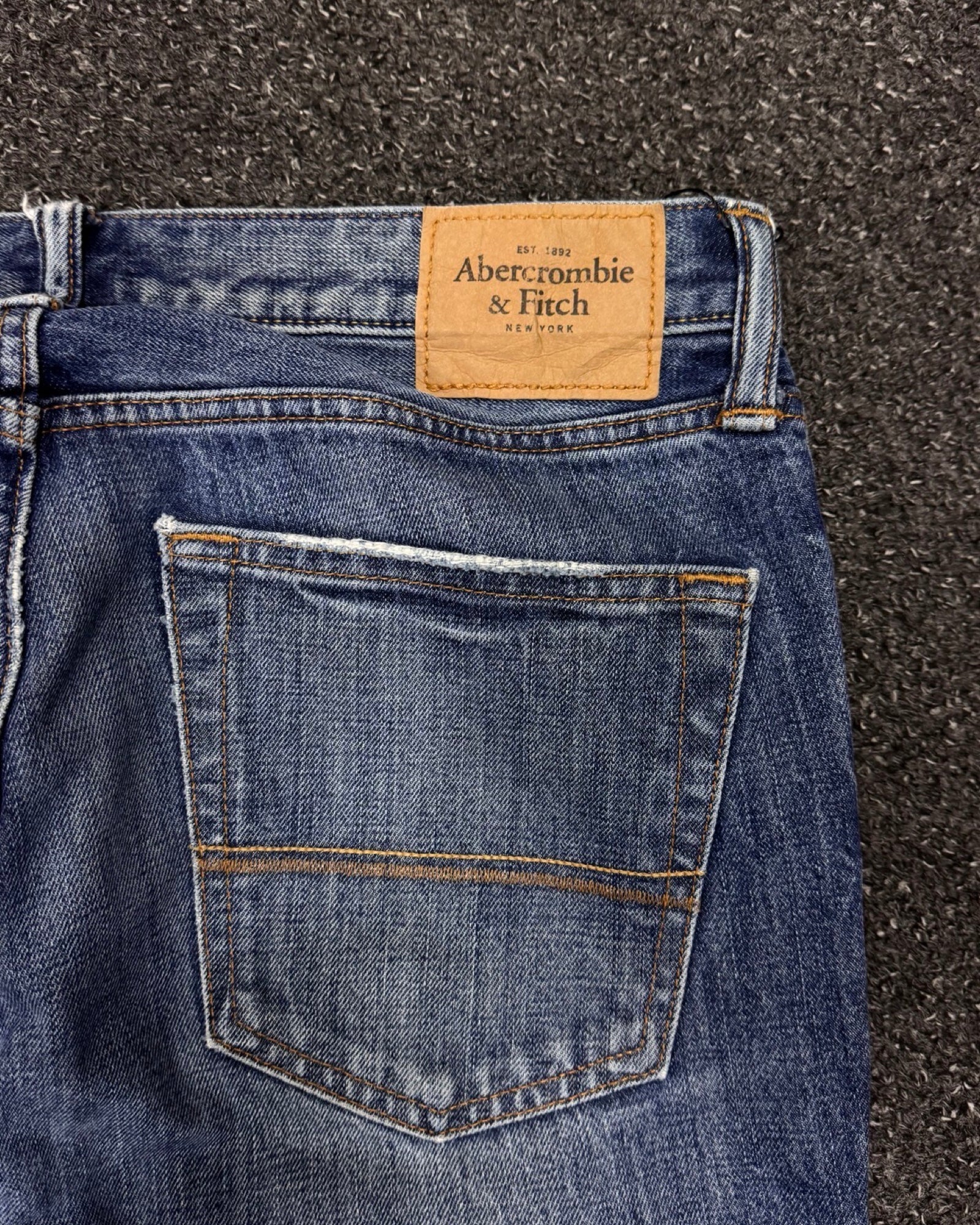 ABERCROMBIE&FITCH Slim w3230