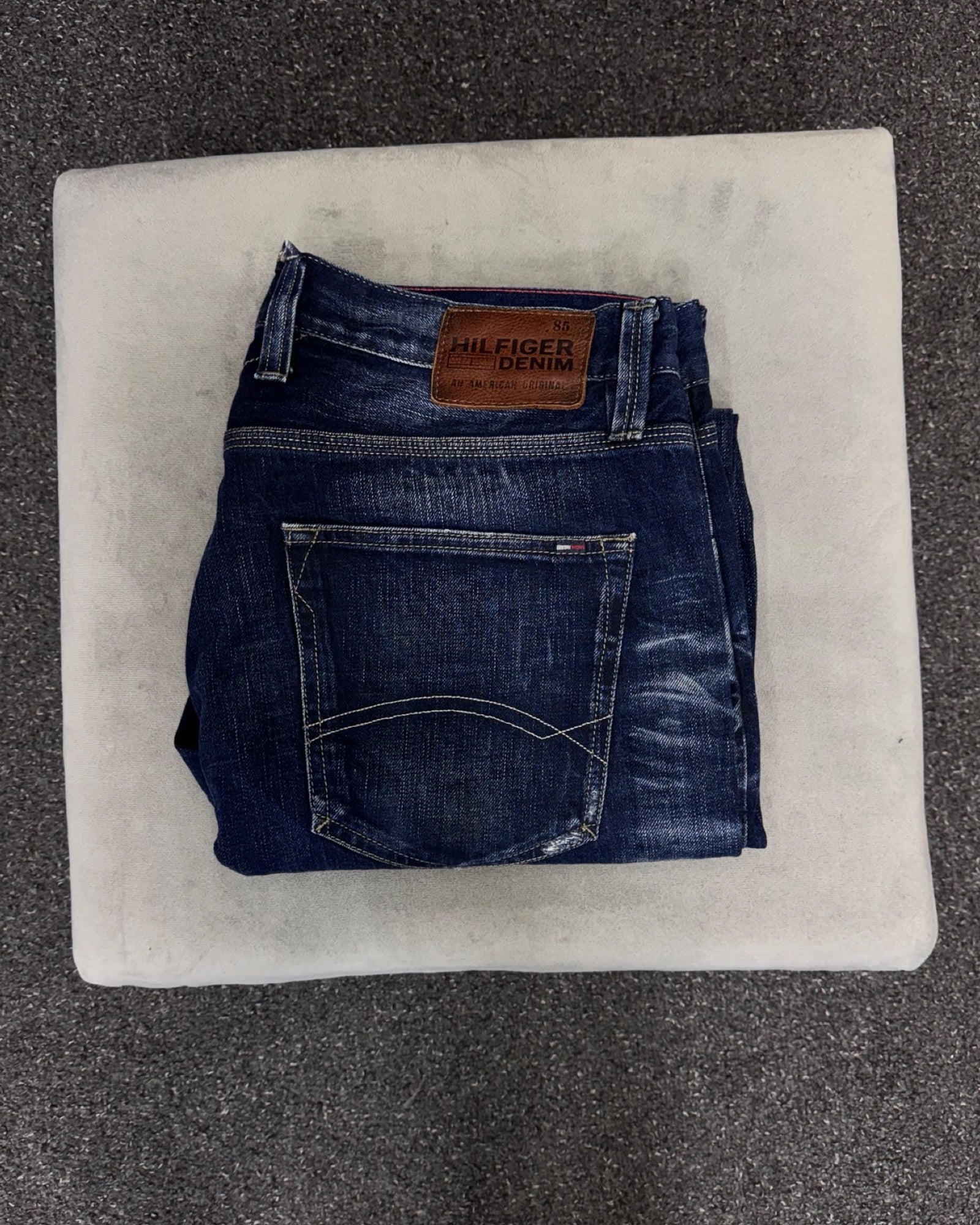 TOMMY HILFIGER Straight w32l30