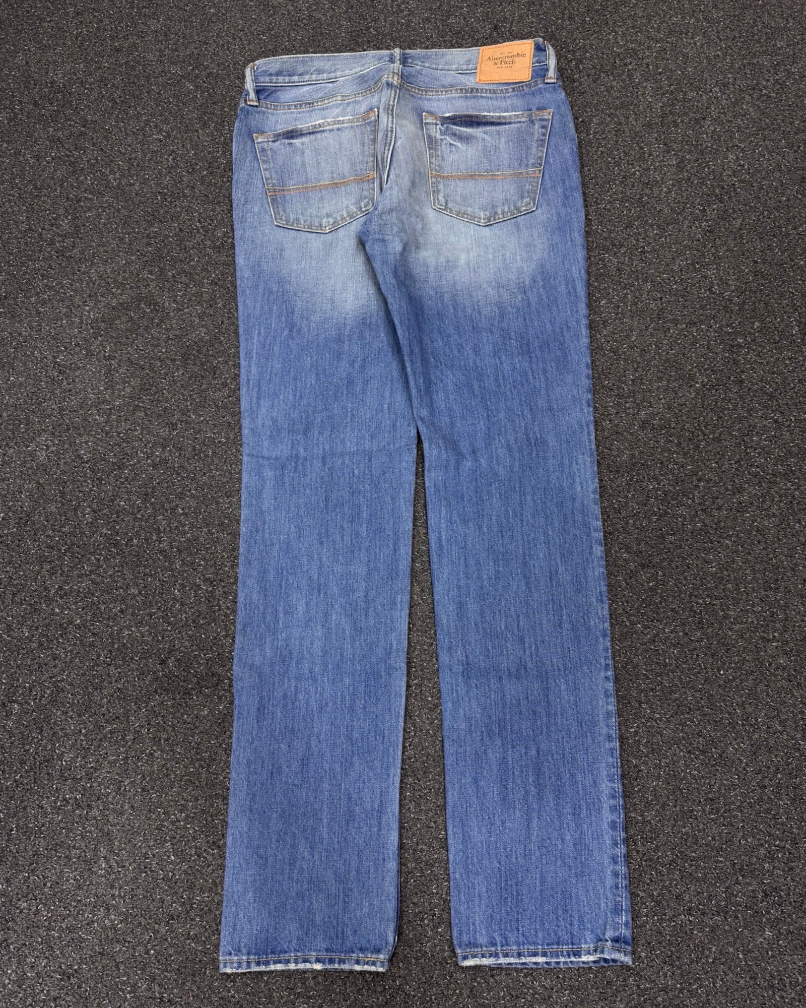 ABERCROMBIE&FITCH REGULAR W33L34