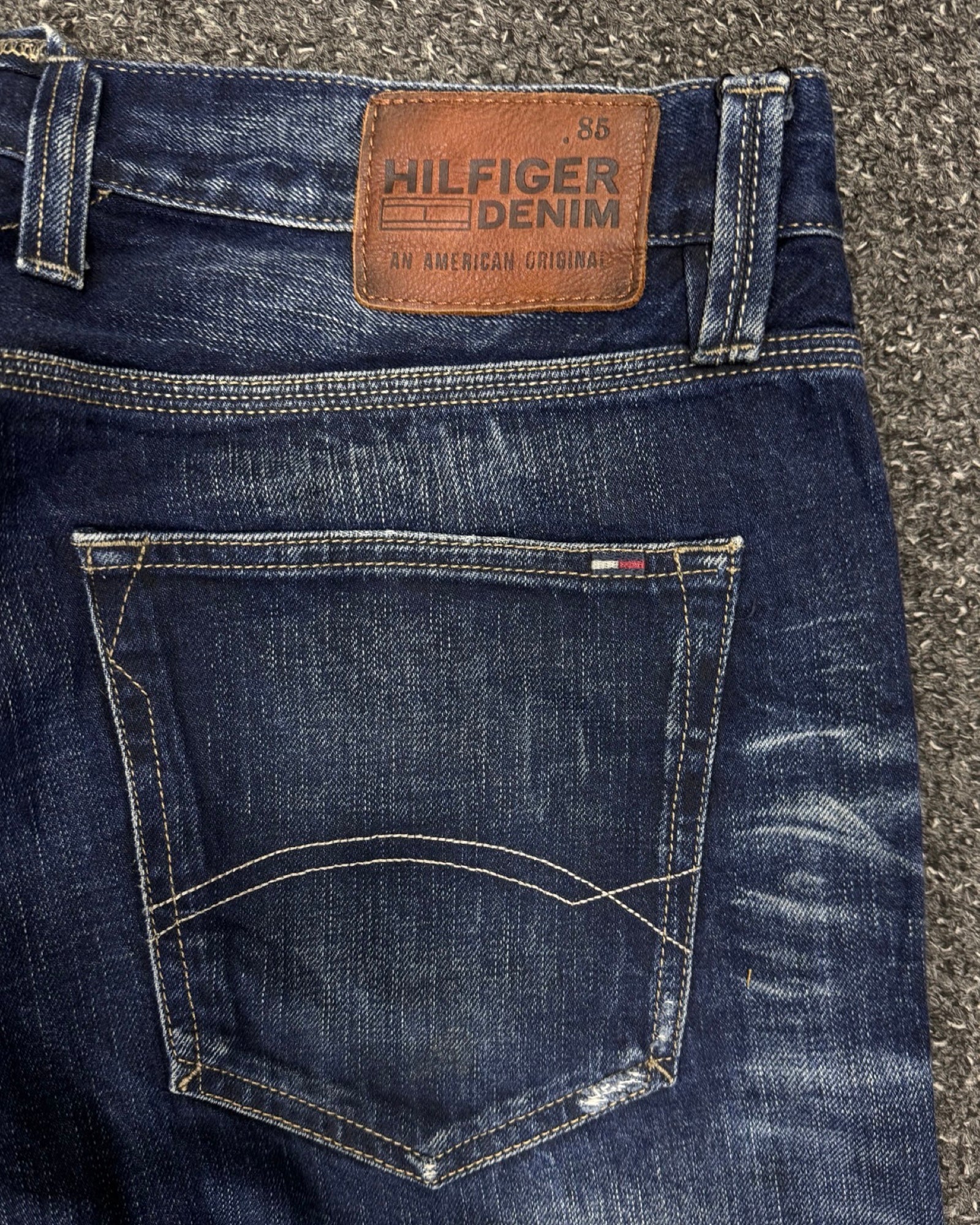 TOMMY HILFIGER Straight w32l30